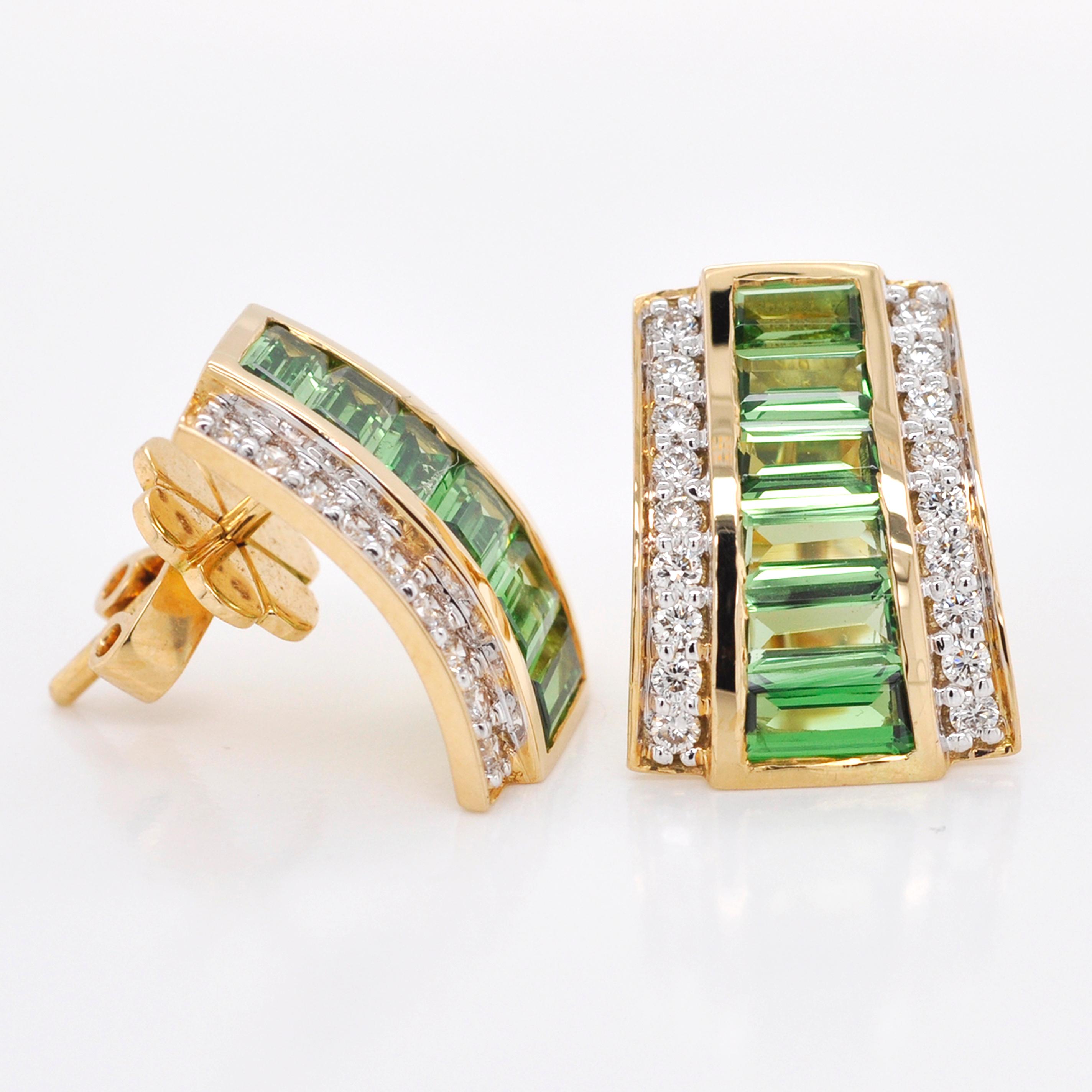18 Karat Gold Demantoid Tsavorit Baguette Diamant Art Deco Stil Ohrstecker (Baguetteschliff) im Angebot