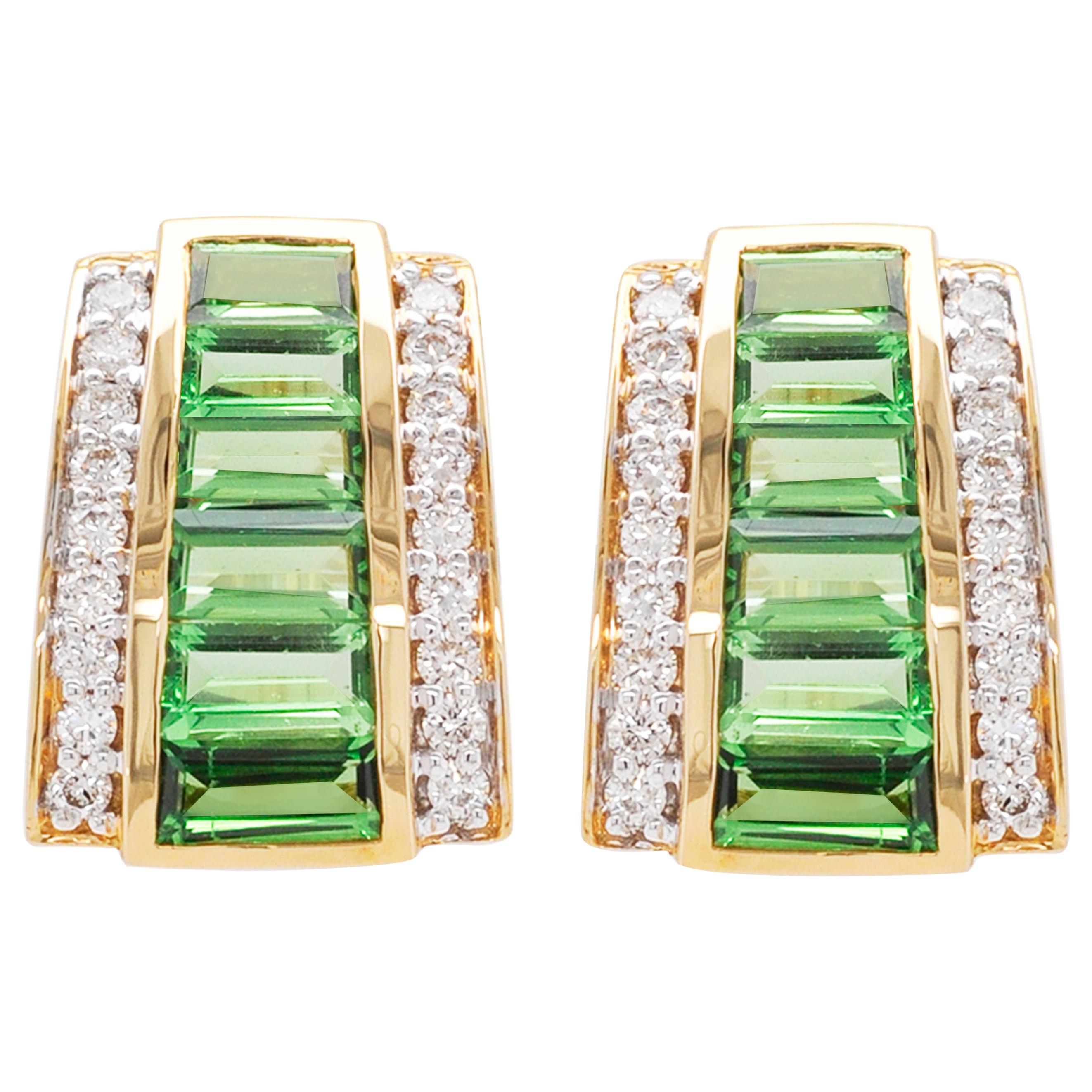 Clous d'oreilles de style Art déco en or 18 carats avec tsavorite démantoïde et diamants baguettes