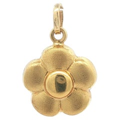 18k Gold Detailed Satin & Polished Finish Daisy Flower Puffed Charm Pendant