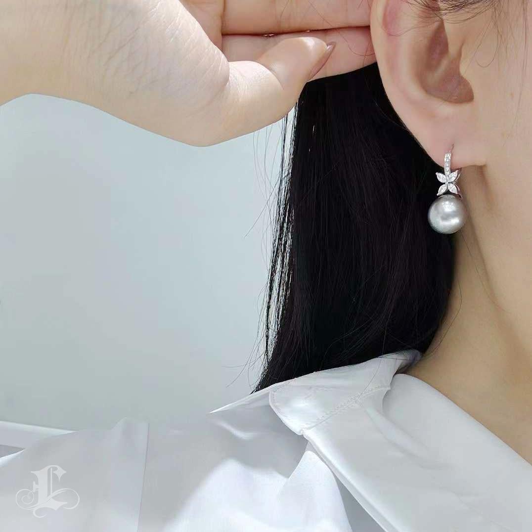 Uncut 【Crown Radiance】Noir Bloom Aurora Tahitian Pearl & Diamond Earrings For Sale