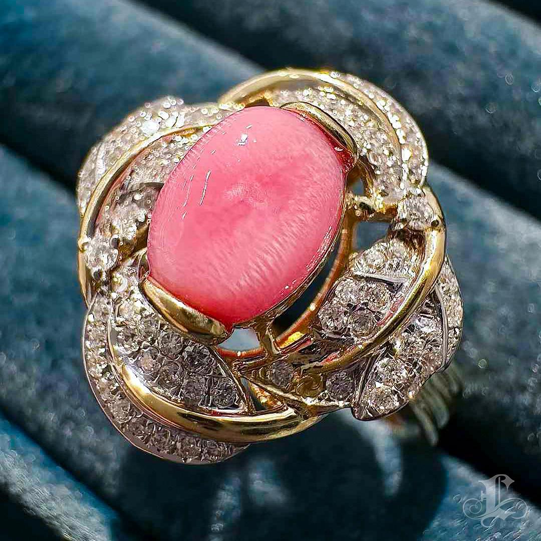 Women's 【Conchéa】Rosette Flame Conch Pearl Ring — 1.23ct For Sale
