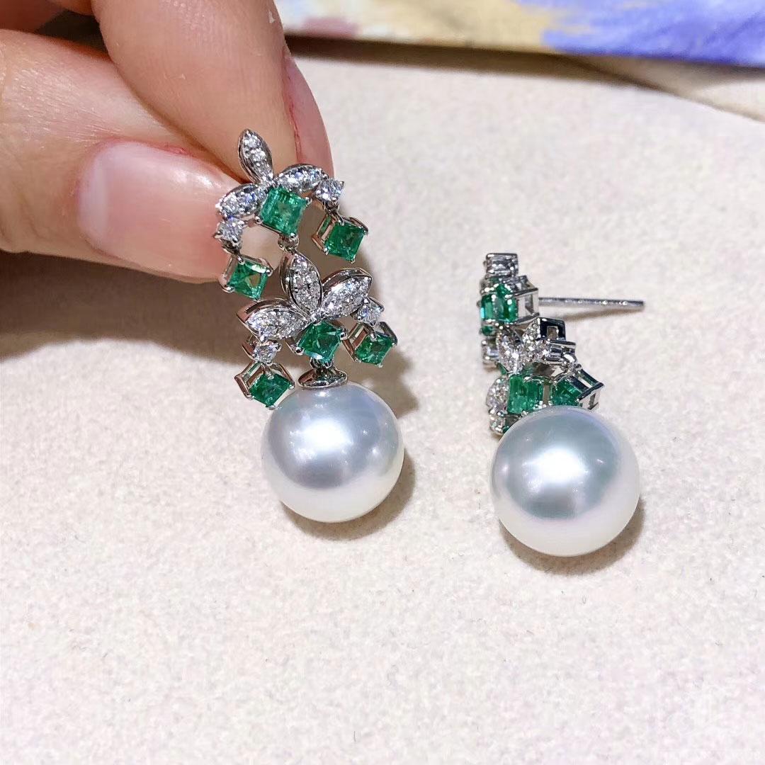 【Crown Radiance】Emerald Bloom Aurora South Sea Pearl Diamond Earrings For Sale 2