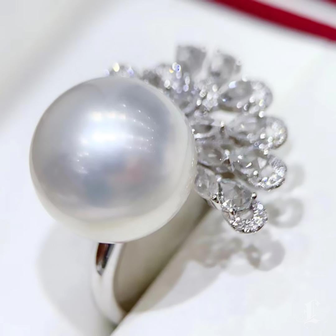 Anello Fuoco d'artificio con perle dei mari del Sud e diamanti in vendita 1