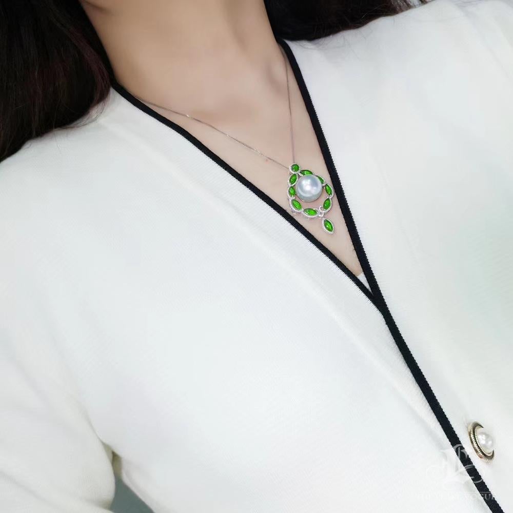 Uncut 【Jādora】Moonlight Crest Jade & South Sea Pearl Pendant