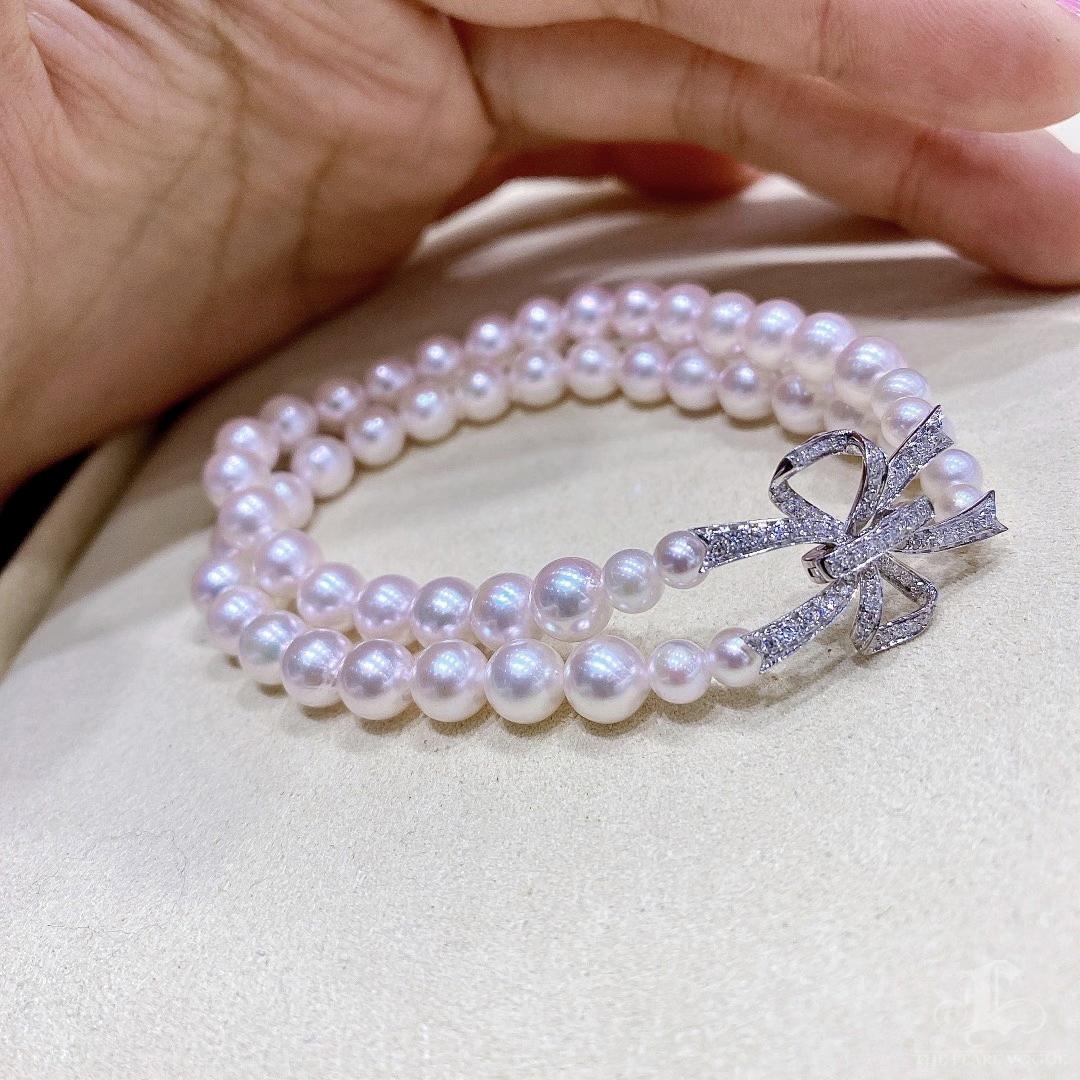 【Lustre Arc】Aurora Ribbon Bow Akoya Pearl Double-Strand Diamond Bracelet en vente 1