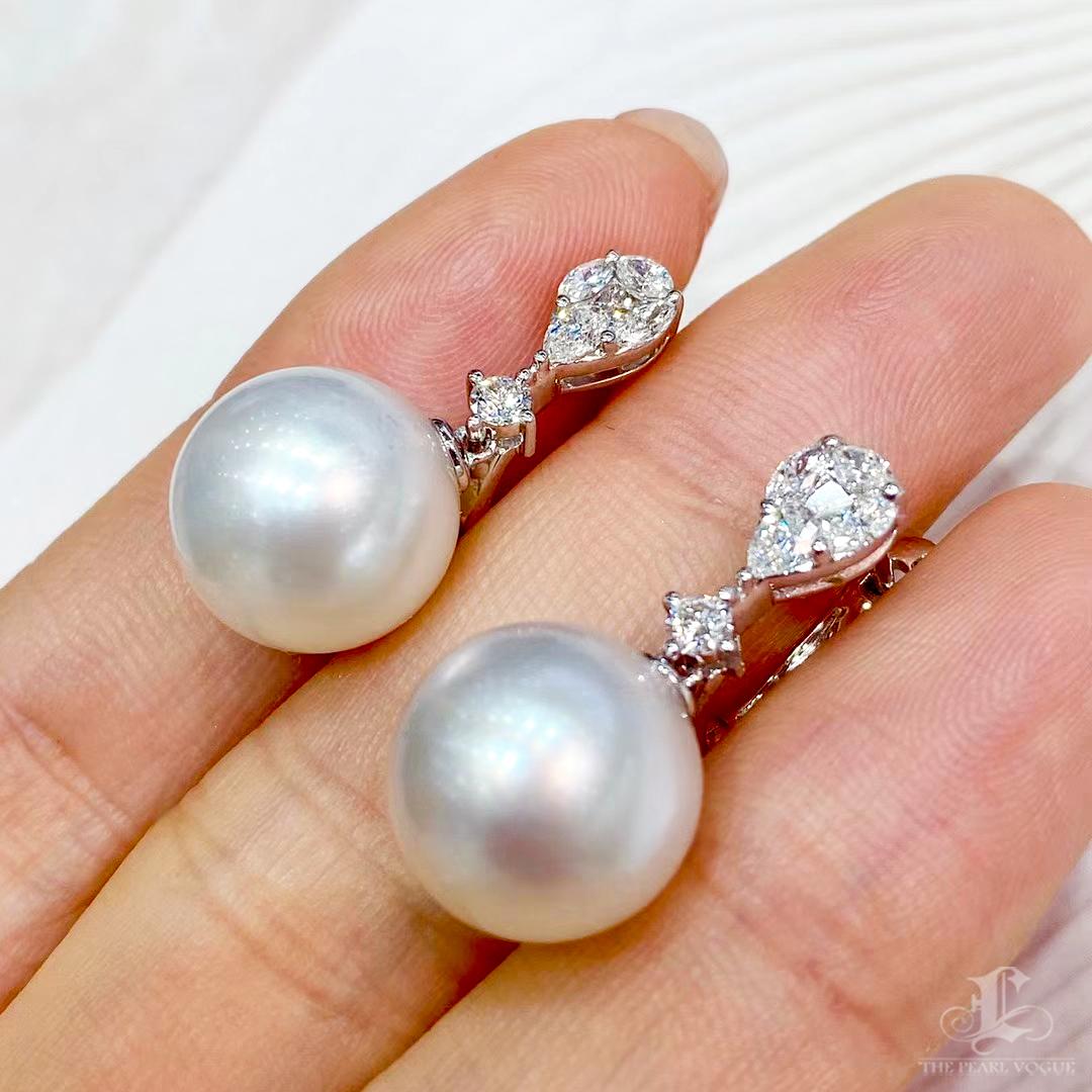 Women's 【Crown Radiance】Ever After South Sea Pearl and Brilliant Diamond Bridal Earrings For Sale