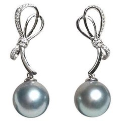 【Lustre Arc】Bow AAAA Platinum-Grey Tahitian Pearl Cocktail Earrings