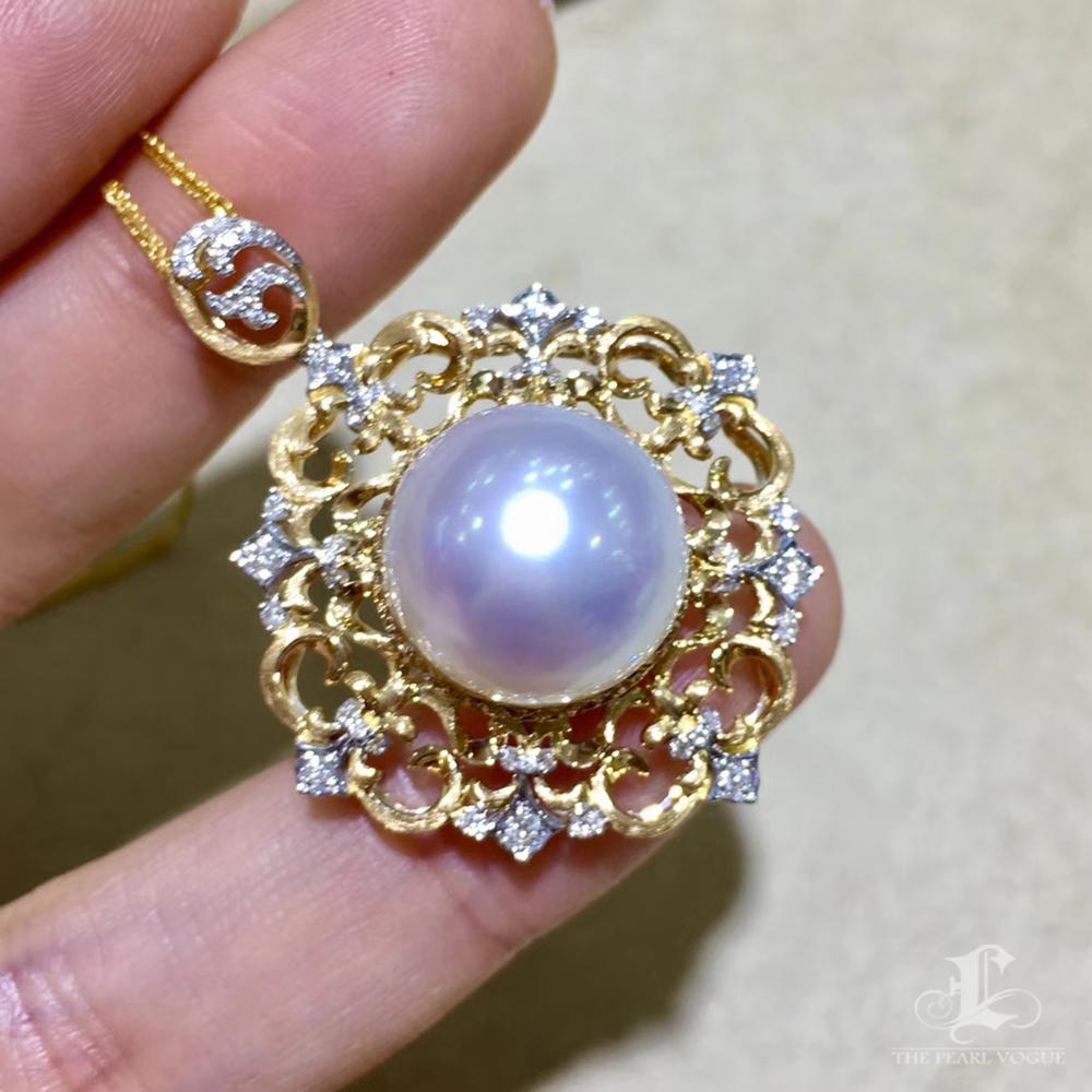 【Crown Radiance】Regal Bloom Aurora South Sea Pearl Diamond Pendant For Sale 5