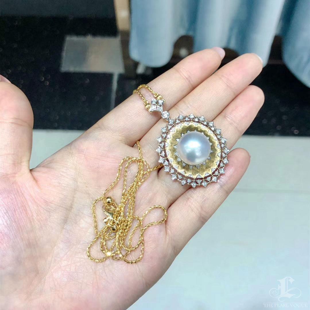 【Crown Radiance】Renaissance Collier à pendentifs en perles des mers du Sud style Buccellati en vente 2