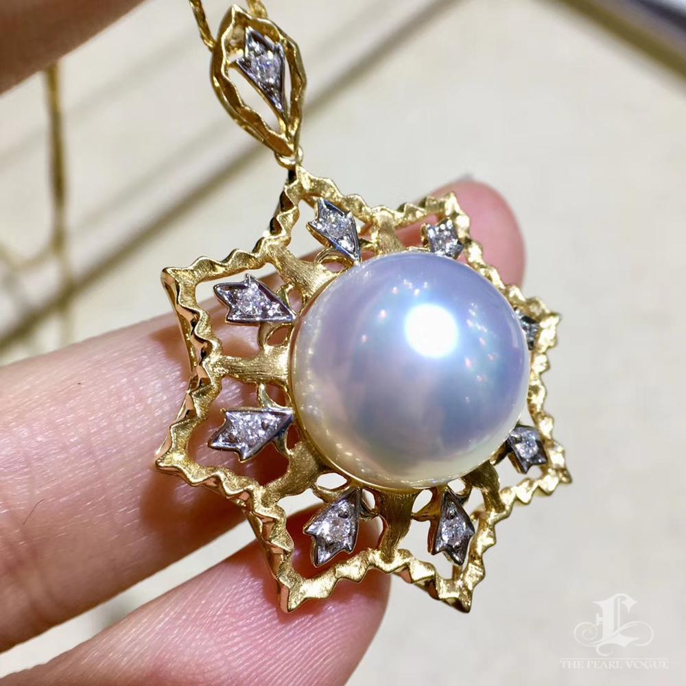 【Corona Resplandor】Diamante dorado Starlotus Colgante Perla del Mar del Sur en Nuevo estado para la venta en New York, NY
