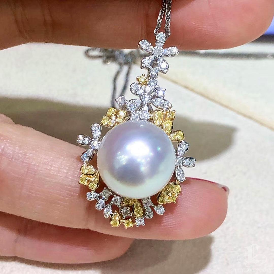 【Vine Symphony】Golden Garden Aurora South Sea Pearl Diamond Pendant For Sale 1