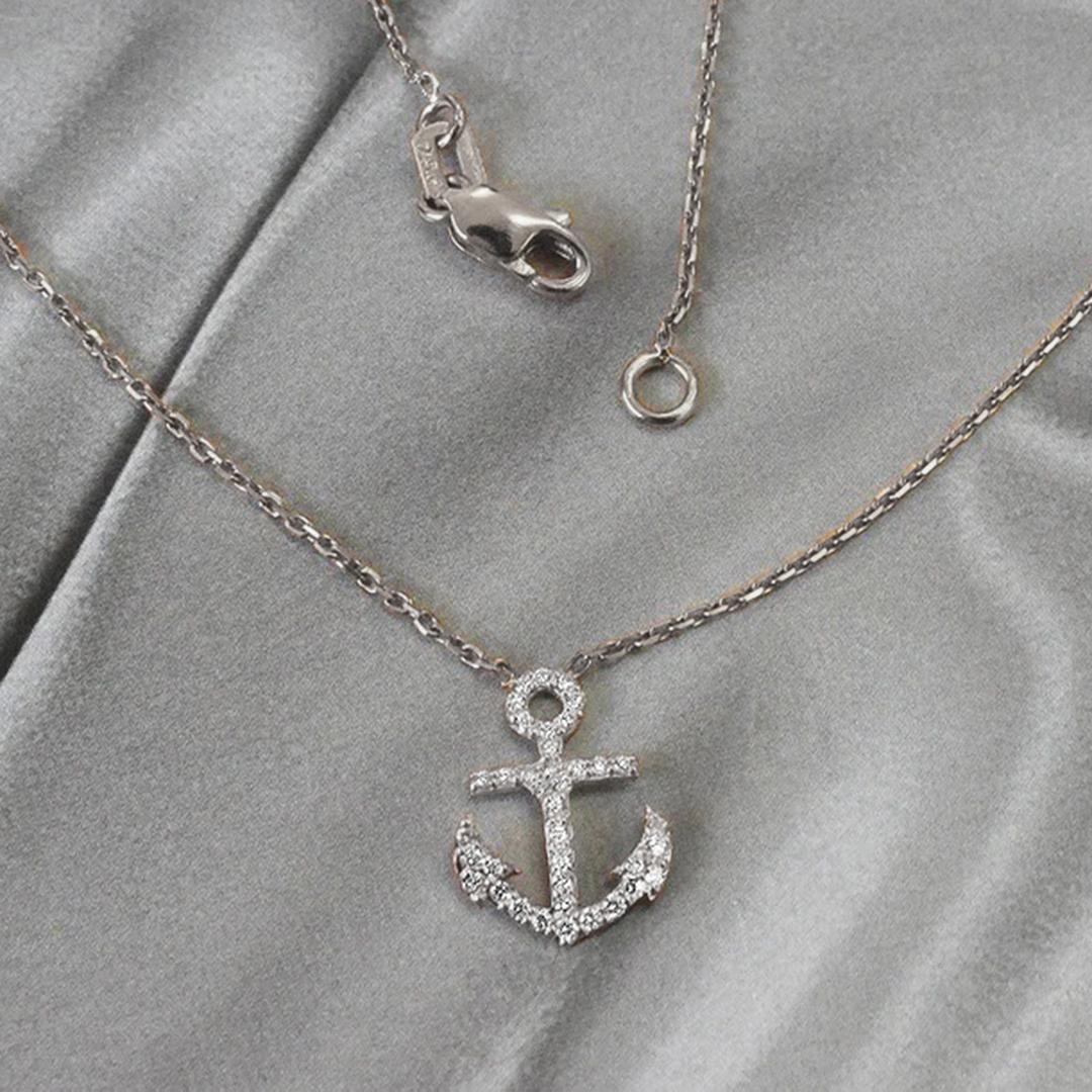 Round Cut 18k Gold Diamond Anchor Necklace Ocean Necklace Dainty Diamond Minimalist For Sale