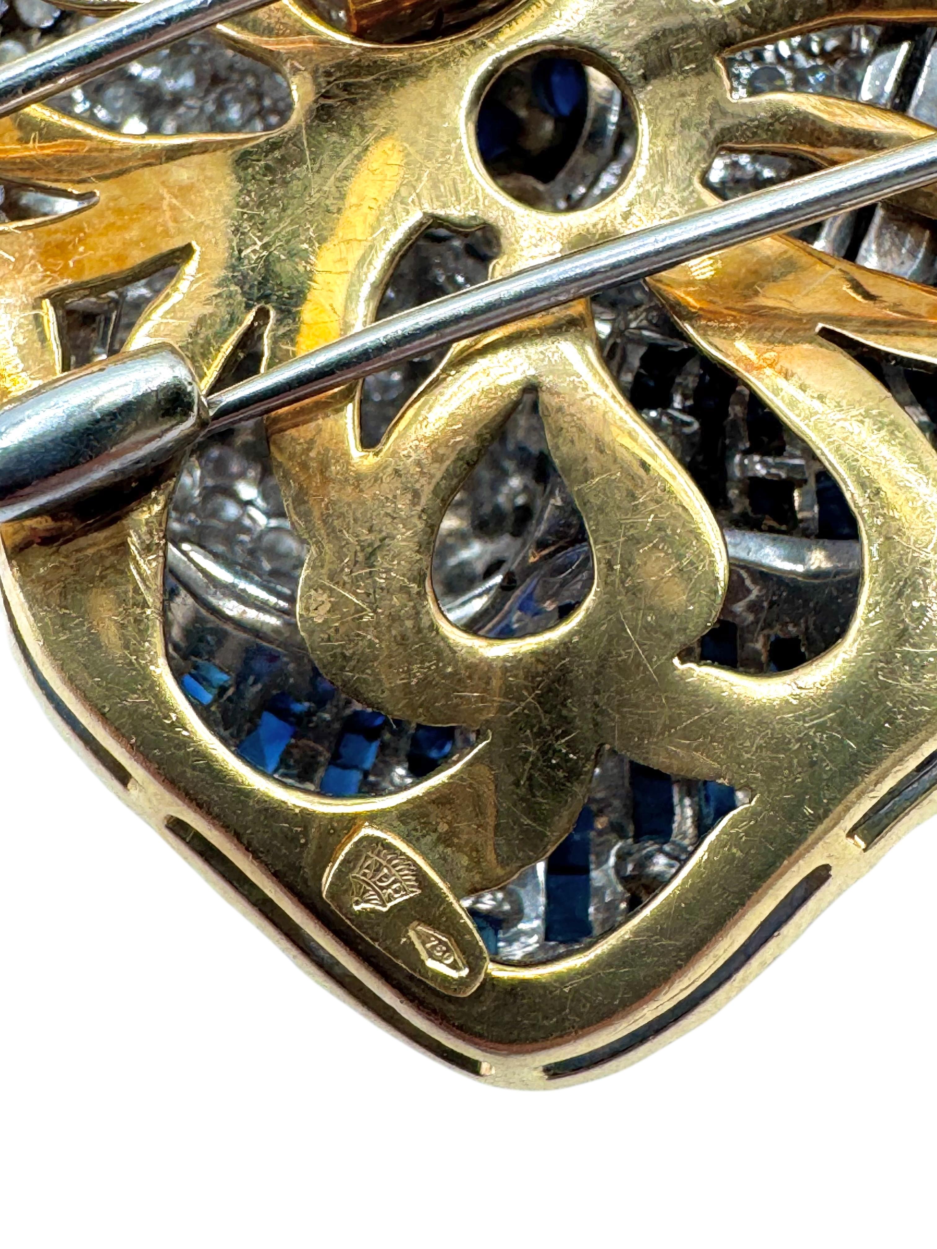 Taille ronde Boucles d'oreilles en or 18K avec diamants et saphirs et broche-pendentif floral convertible en vente