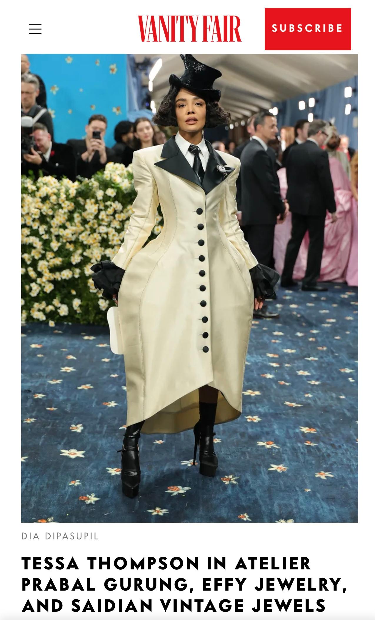 Boucles d'oreilles en or 18K avec diamants et saphirs et broche-pendentif floral convertible en vente 2