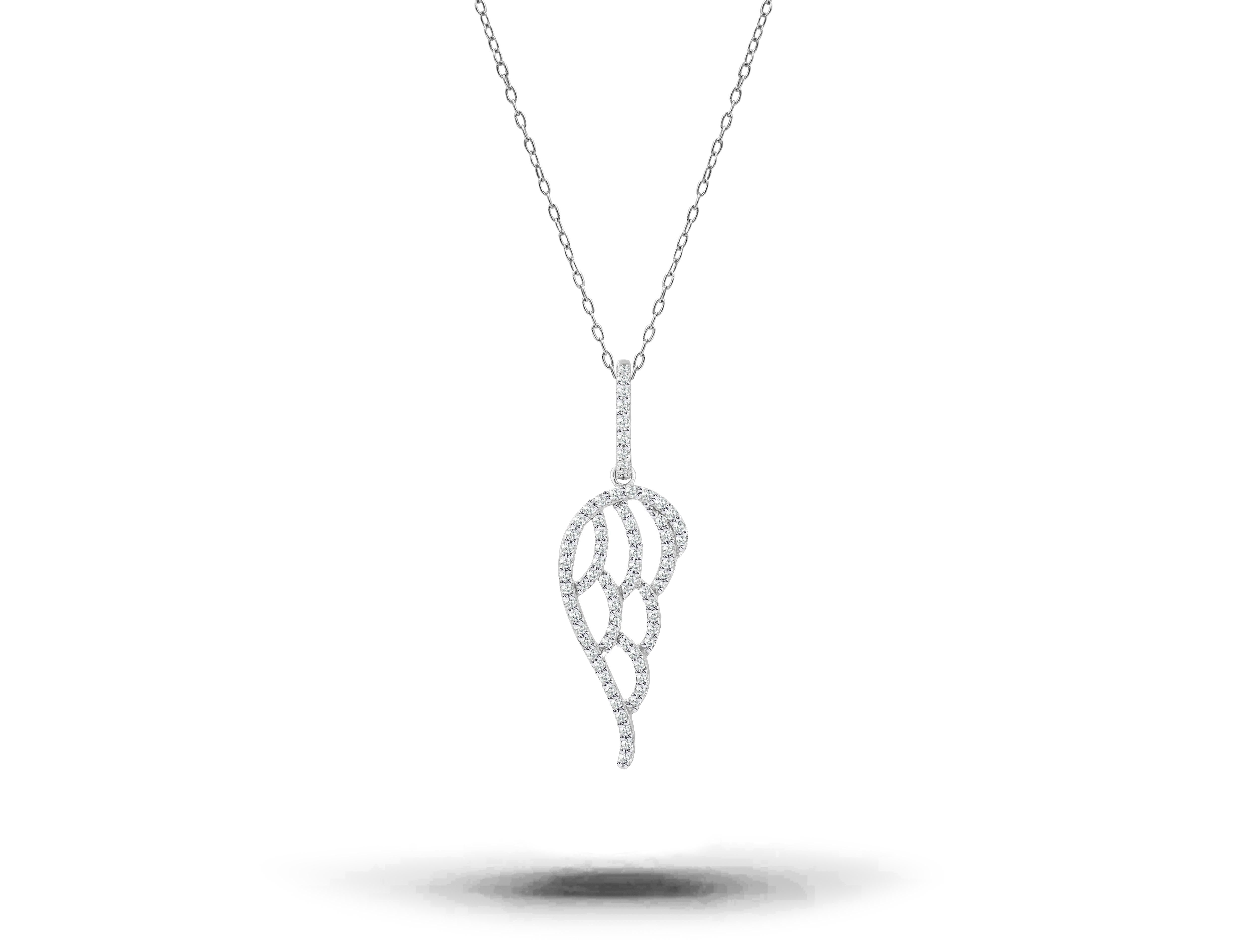 Taille ronde Collier d'ailes d'ange en or 18k avec diamants Collier pendentif à breloques de protection d'ange en vente