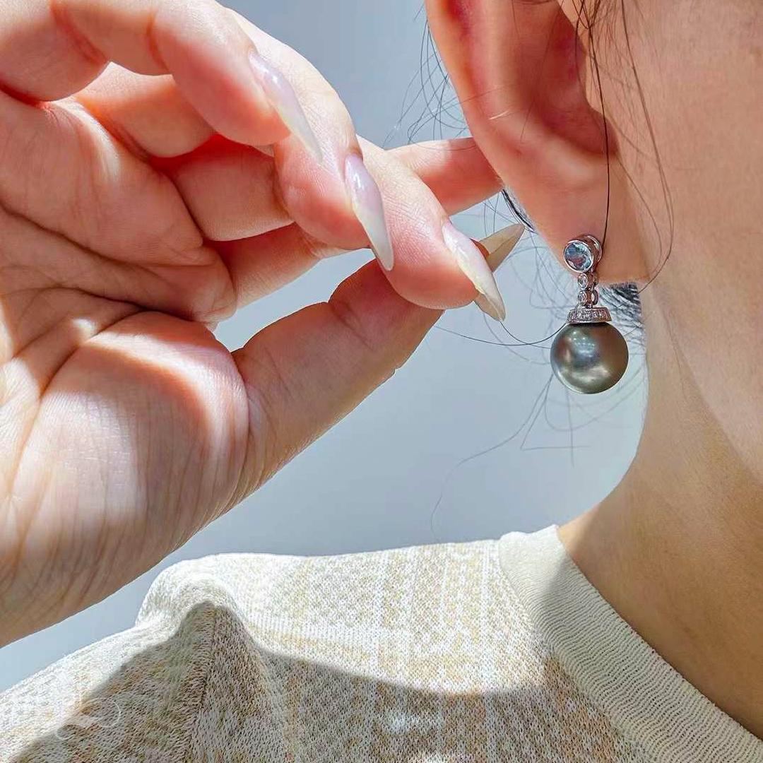 Uncut 【Sculpted Geometry】Ocean Spark Aurora Tahitian Pearl Aquamarine Diamond Earrings For Sale