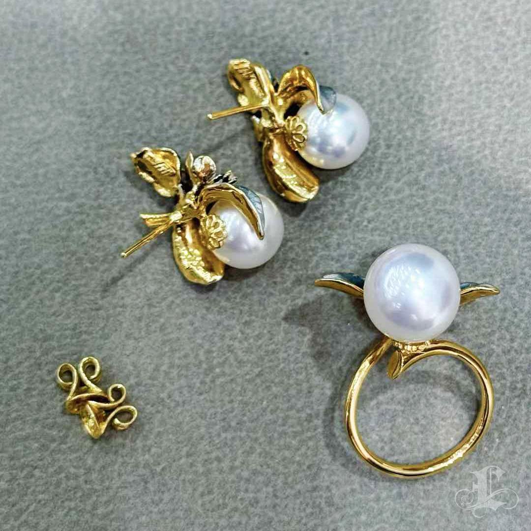 Women's Whispering Garden Diamond Dust & Aurora South Sea Pearl Earrings