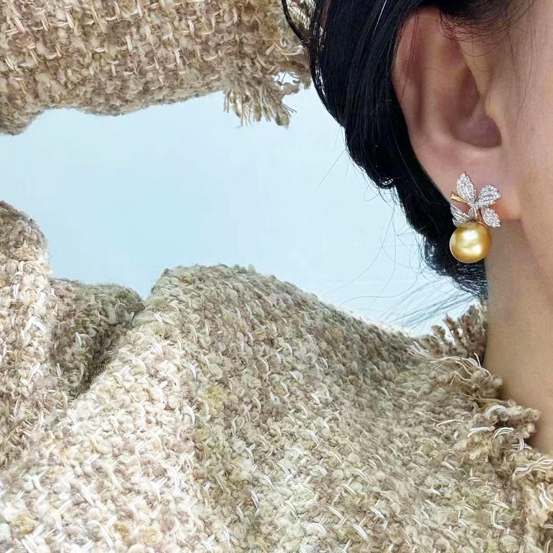 Uncut 【Vine Symphony】Golden Harvest Aurora South Sea Pearl Leaf Earrings For Sale