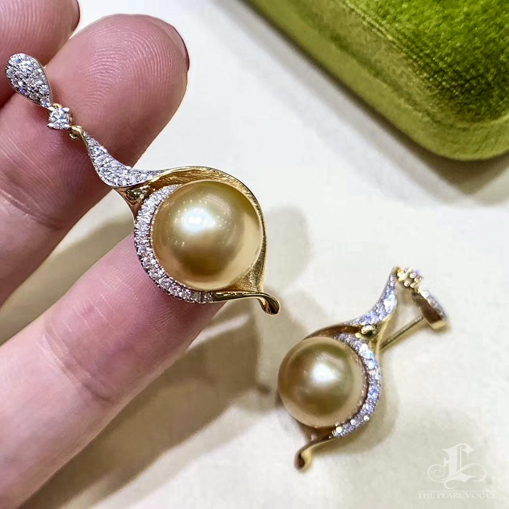 Women's 【Lustre Arc】Golden Wave Aurora South Sea Pearl Diamond Drop Earrings For Sale