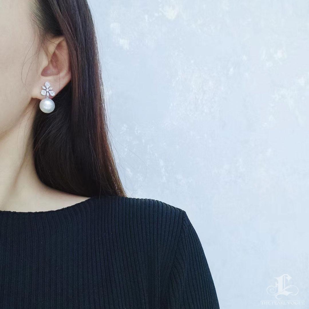 Uncut 【Crown Radiance】Blossom Crown Aurora South Sea Pearl Diamond Stud Earrings For Sale
