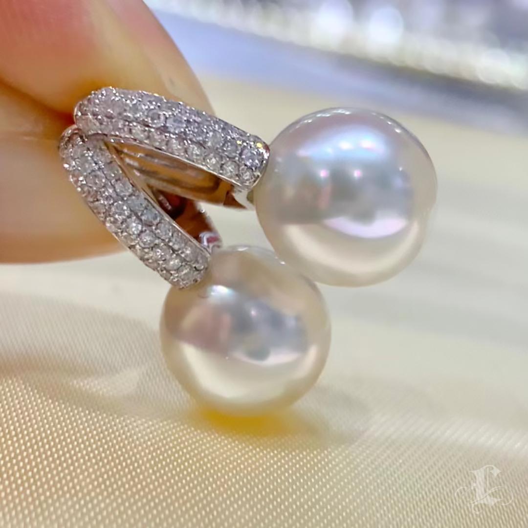 【Crown Radiance】Pavé Arch Aurora South Sea Pearl Office Earrings In New Condition For Sale In New York, NY