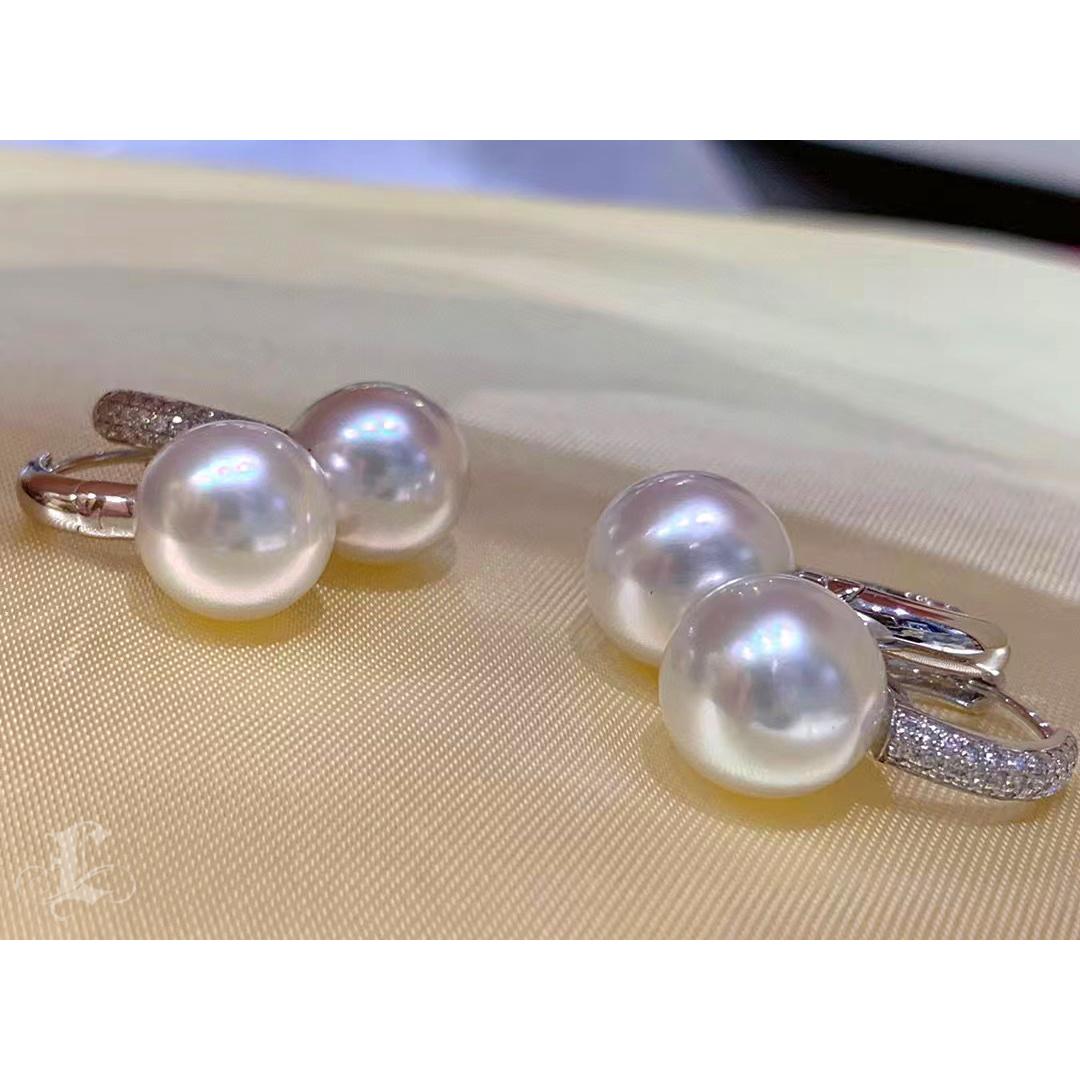 【Crown Radiance】Pavé Arch Aurora South Sea Pearl Office Earrings For Sale 2