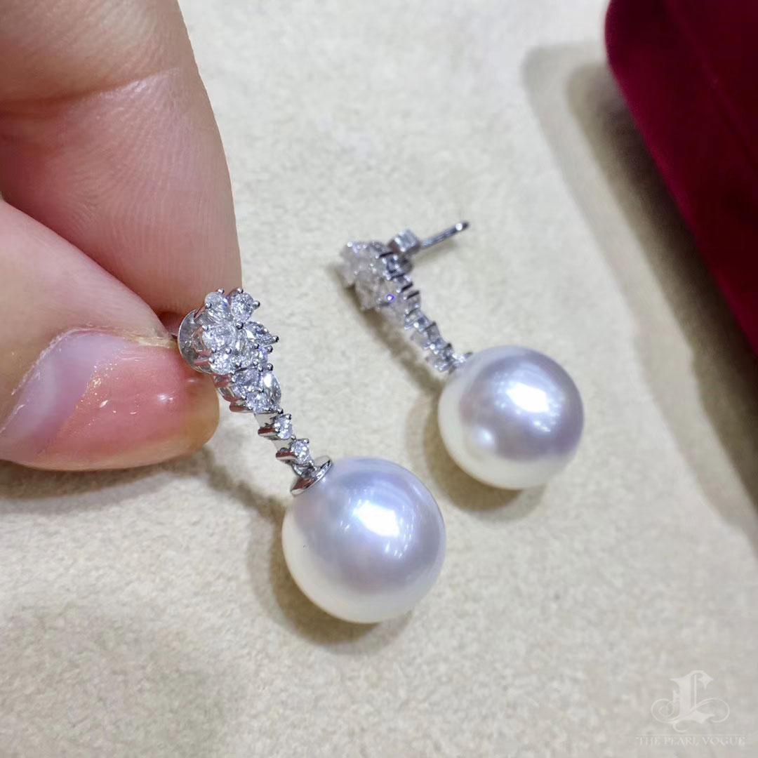 【Vine Symphony】Diamond Bloom Aurora South Sea Pearl Gala Earrings For Sale 4