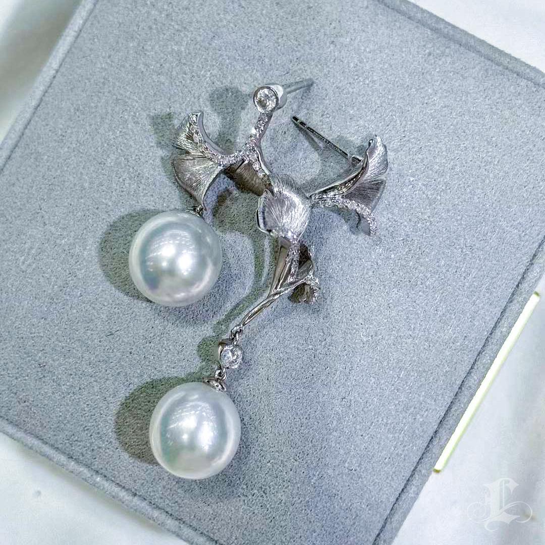 【Vine Symphony】Gingko Whisper South Sea Pearl Diamond Asymmetric Earrings For Sale 4
