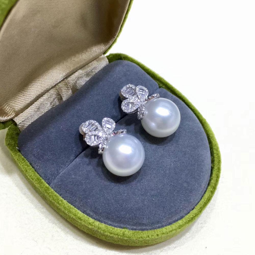 Women's 【Vine Symphony】Aurora South Sea Pearl Earrings with Diamond Bow Top For Sale