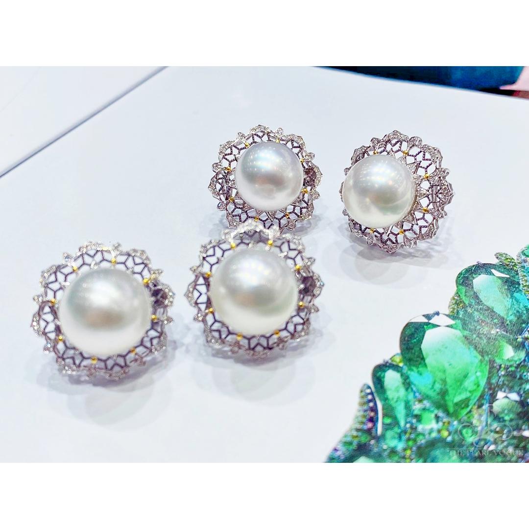 Crown Radiance】Aurora Tricolor Lattice Südsee Perlen Diamant Ohrringe im Angebot 3