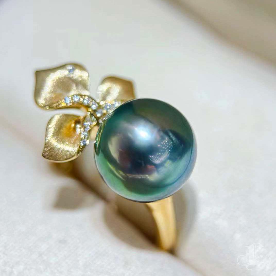 Anello Oro Orchidea Aurora Perla di Tahiti con Diamante Spazzolato in vendita 3