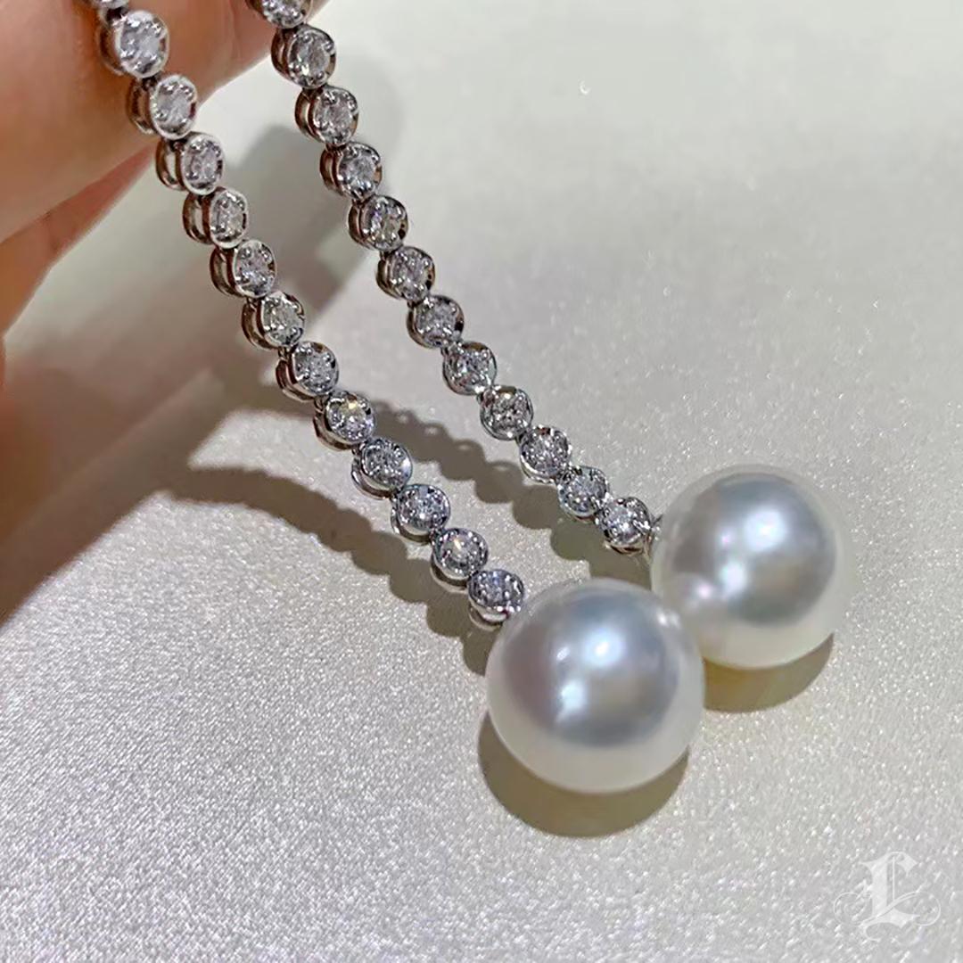 【Lustre Arco】Diamante Línea Aurora Pendientes Gota Perla Mar del Sur en venta 1