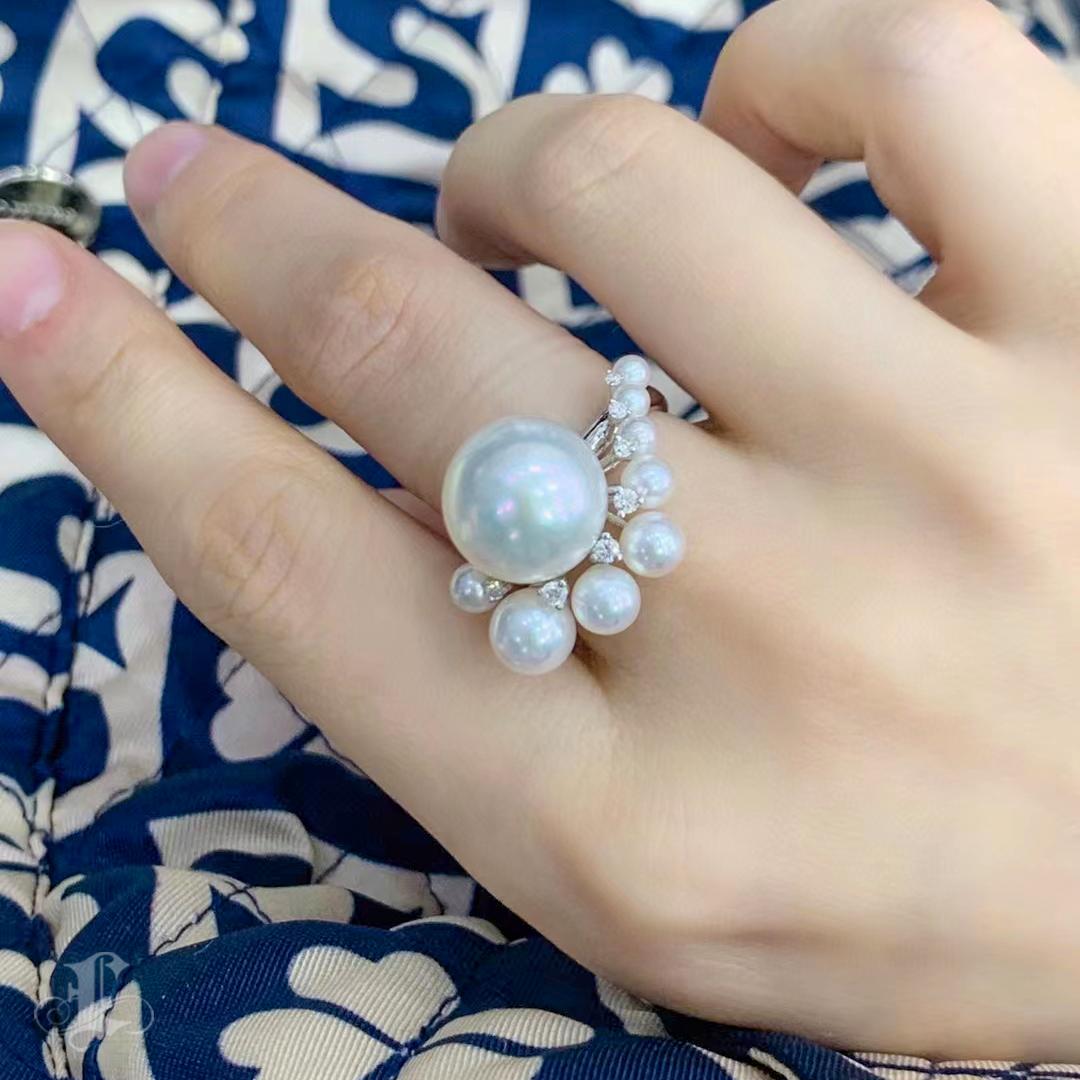 Uncut 【Lustre Arc】Modern Aurora South Sea Pearl & Akoya Diamond Cluster Ring For Sale