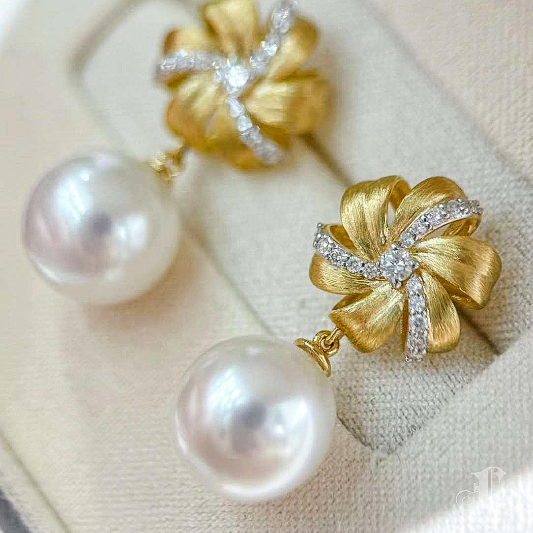 Women's 【Crown Radiance】Golden Bloom Aurora South Sea Pearl Diamond Gala Earrings For Sale