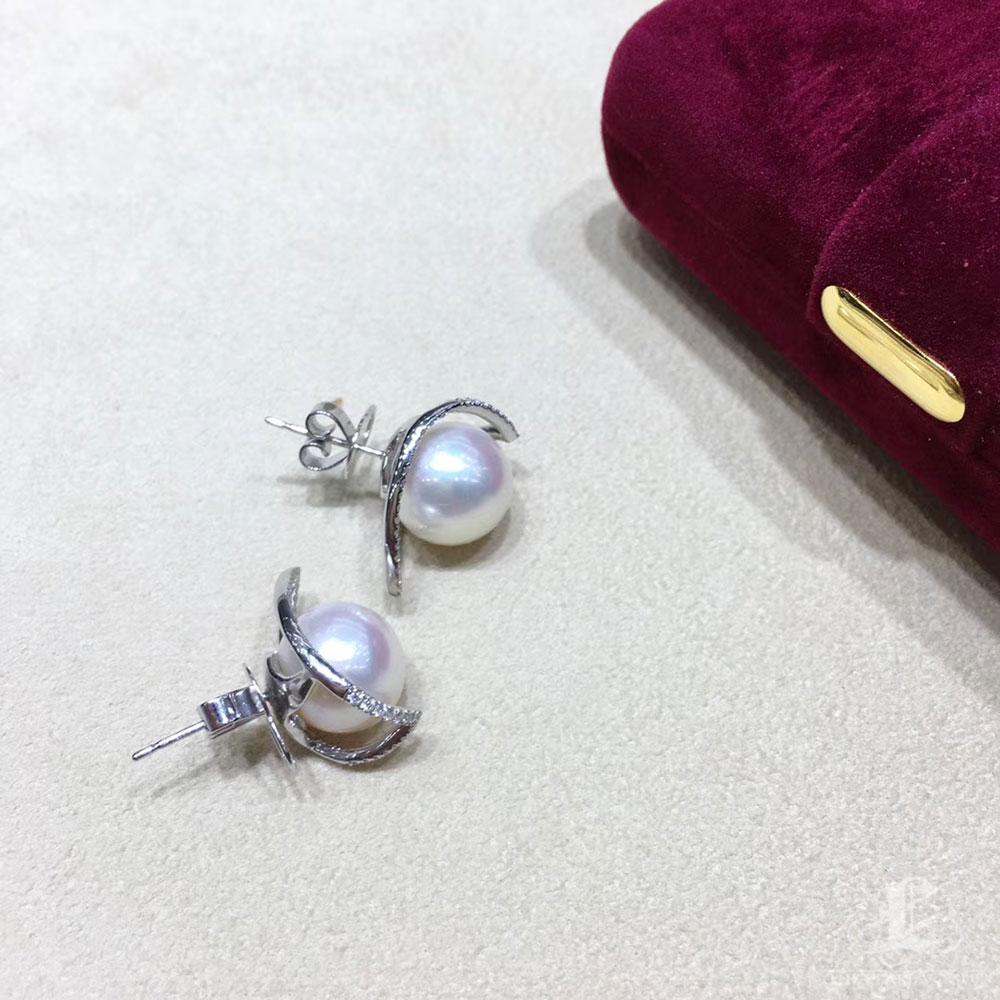 【Sculpted Geometry】Teardrop Halo Aurora South Sea Pearl Evening Earrings For Sale 4