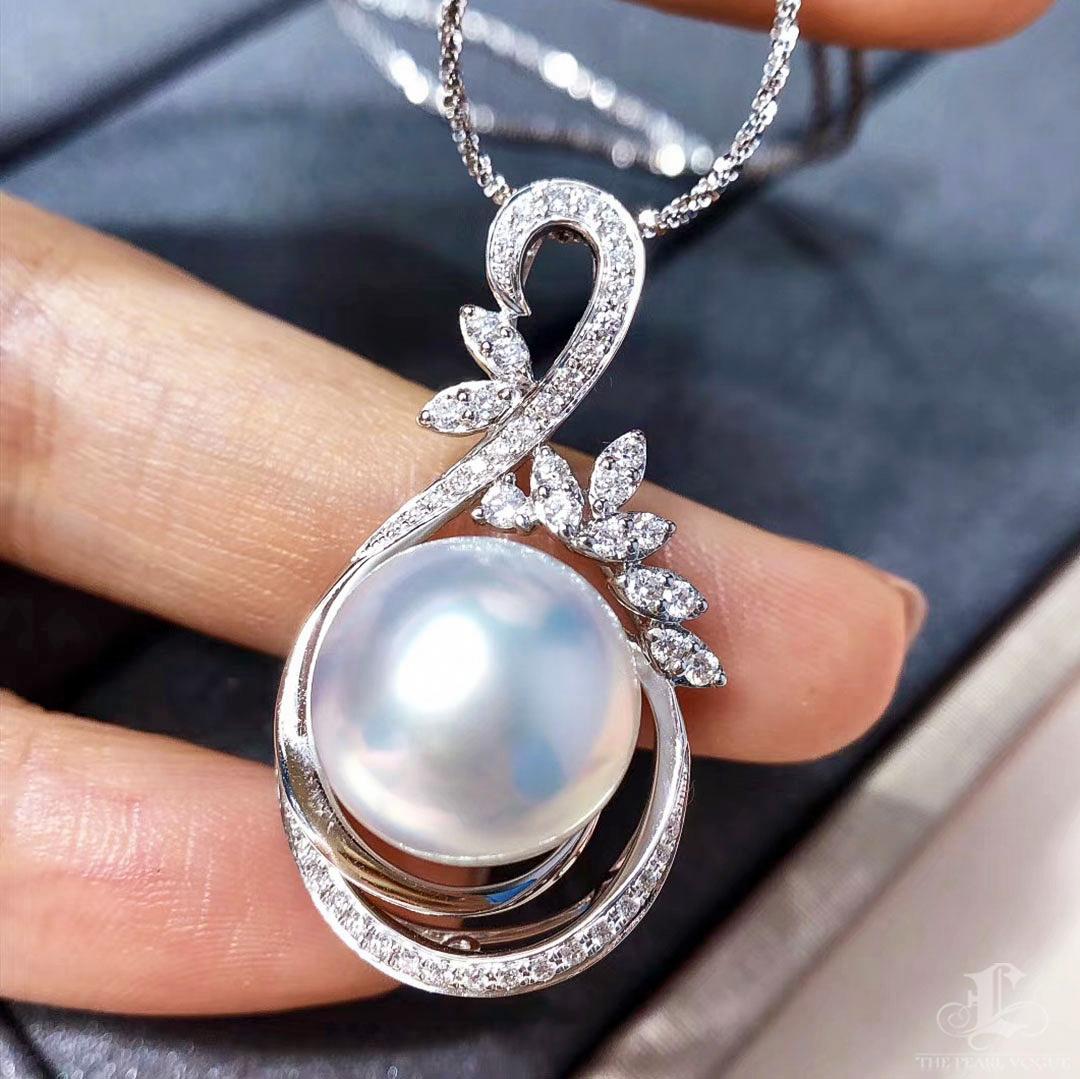 【Vine Symphony】Vine-Lace Aurora perle des mers du sud pendentif diamant Neuf - En vente à New York, NY