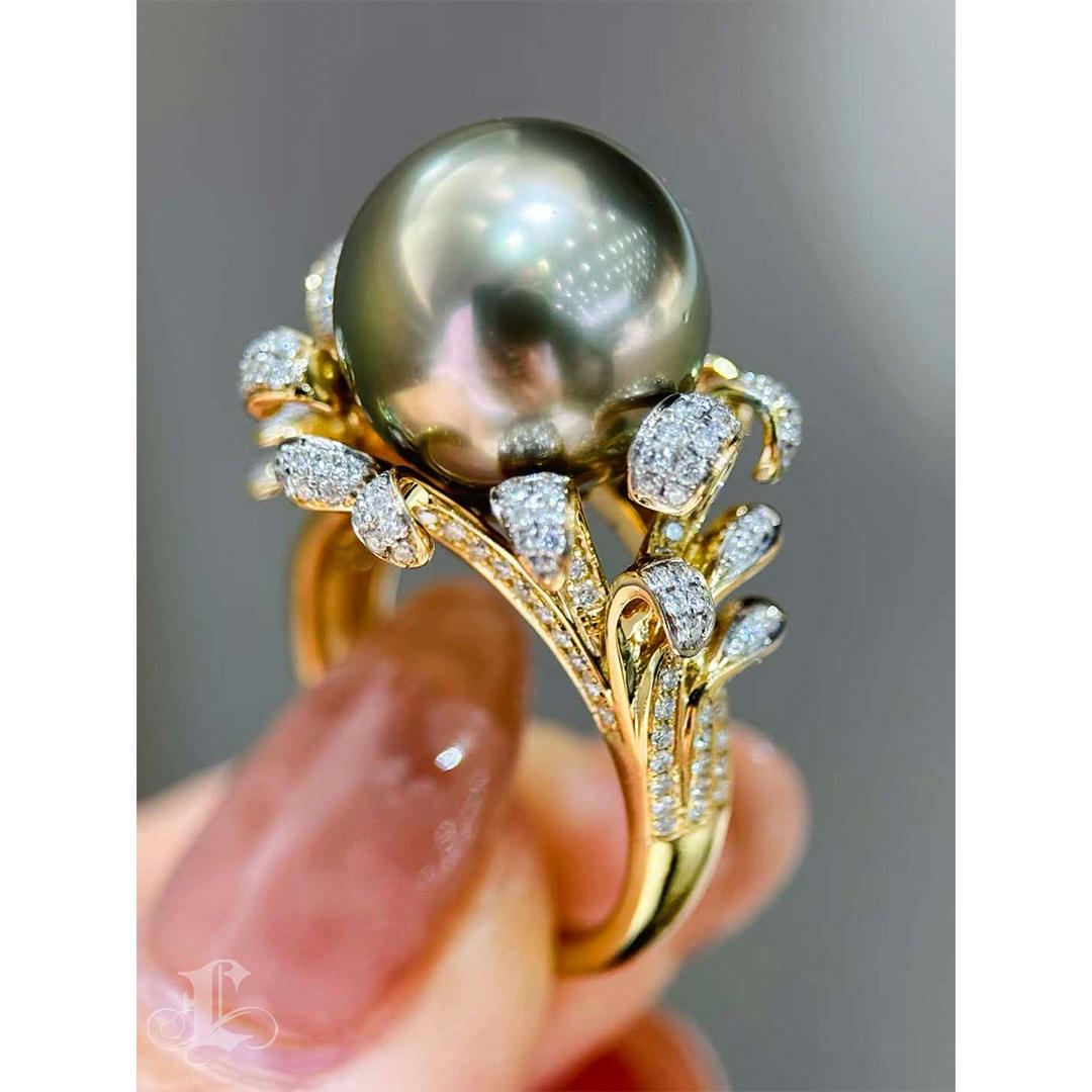 【Vine Symphony】Golden Bloom Aurora 13-14mmTahitian Pearl Cocktail Ring For Sale 6