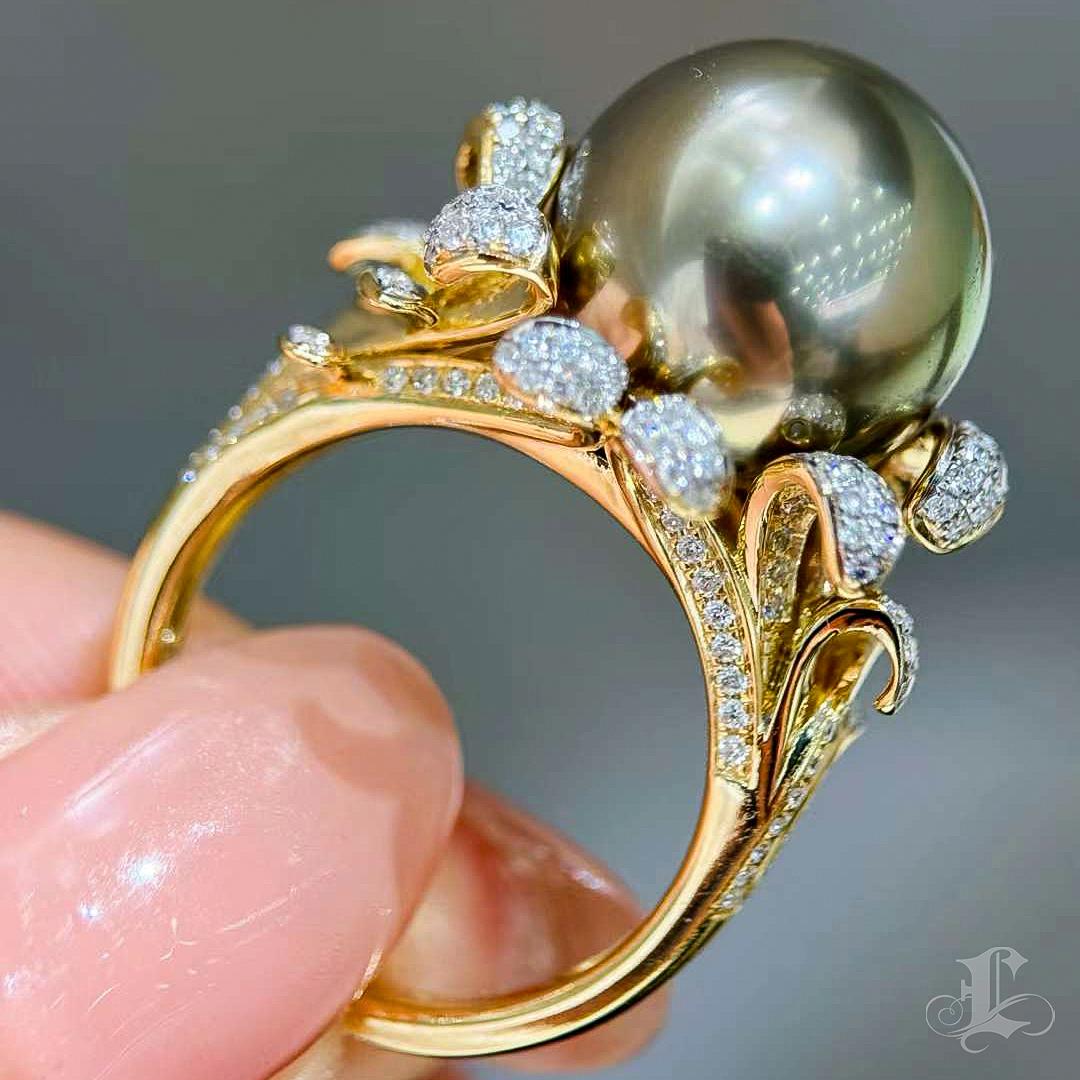 Women's 【Vine Symphony】Golden Bloom Aurora 13-14mmTahitian Pearl Cocktail Ring For Sale