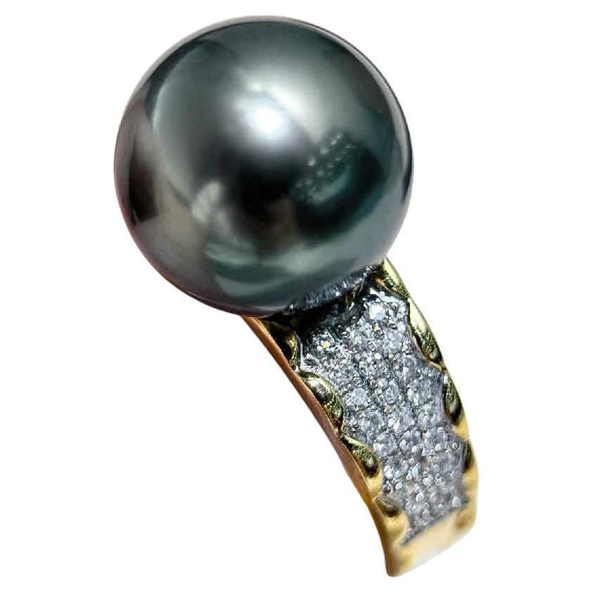 【Crown Radiance】Aurora Sovereign Tahitian Pearl Diamond Pavé Ring