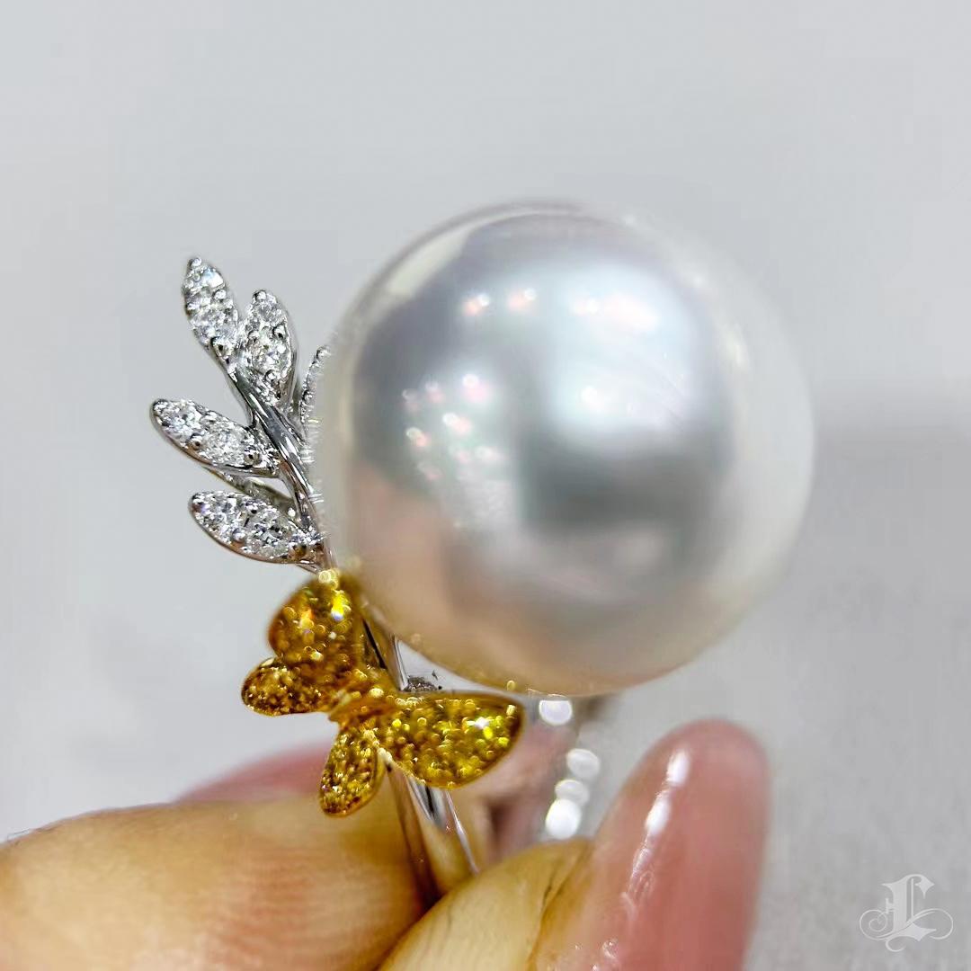 Vine Symphony】Butterfly Garden Aurora Südsee Perle Diamant Ring im Zustand „Neu“ im Angebot in New York, NY