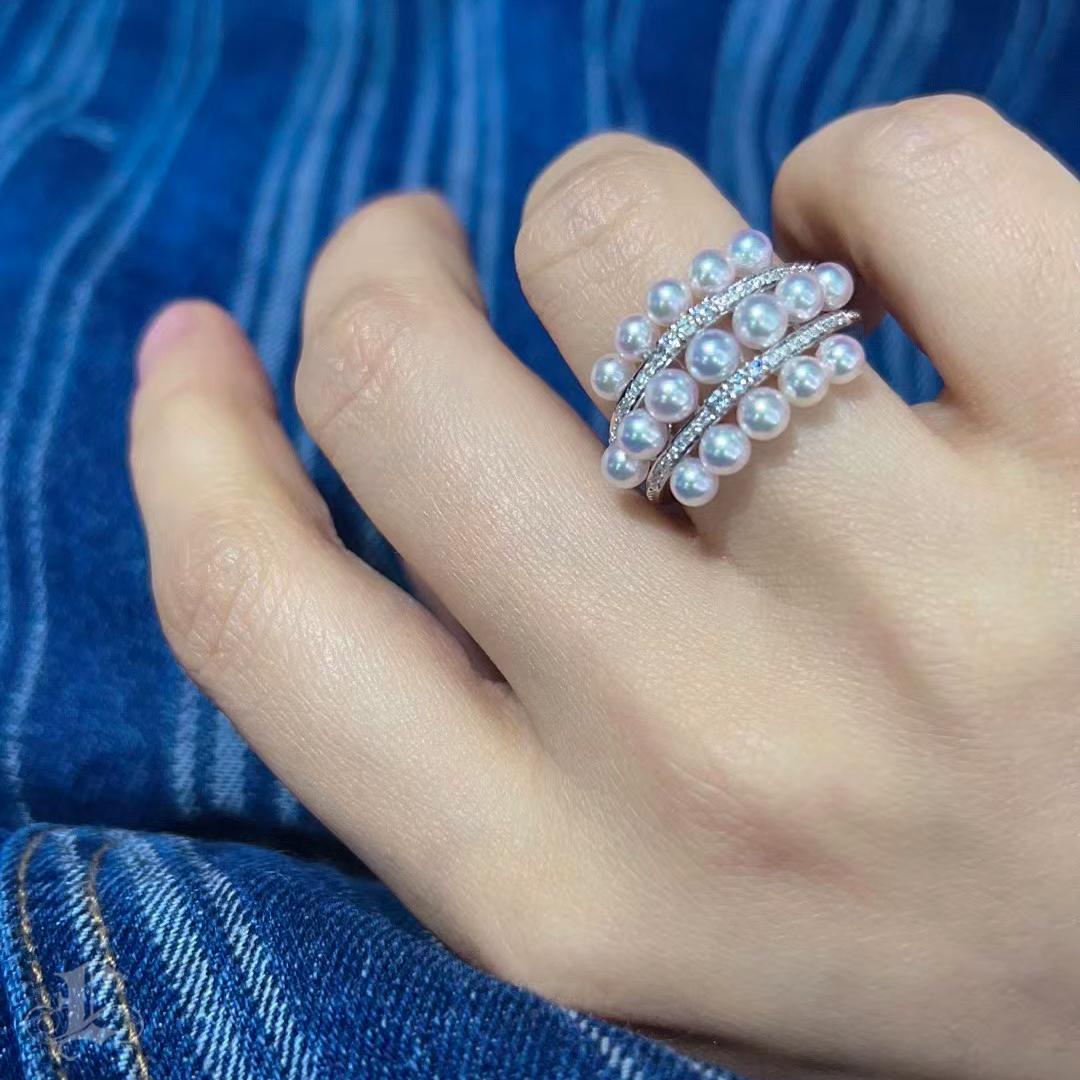 Uncut 【Lustre Arc】Trio-Band Aurora Baby Akoya Pearl & Diamond Ring For Sale
