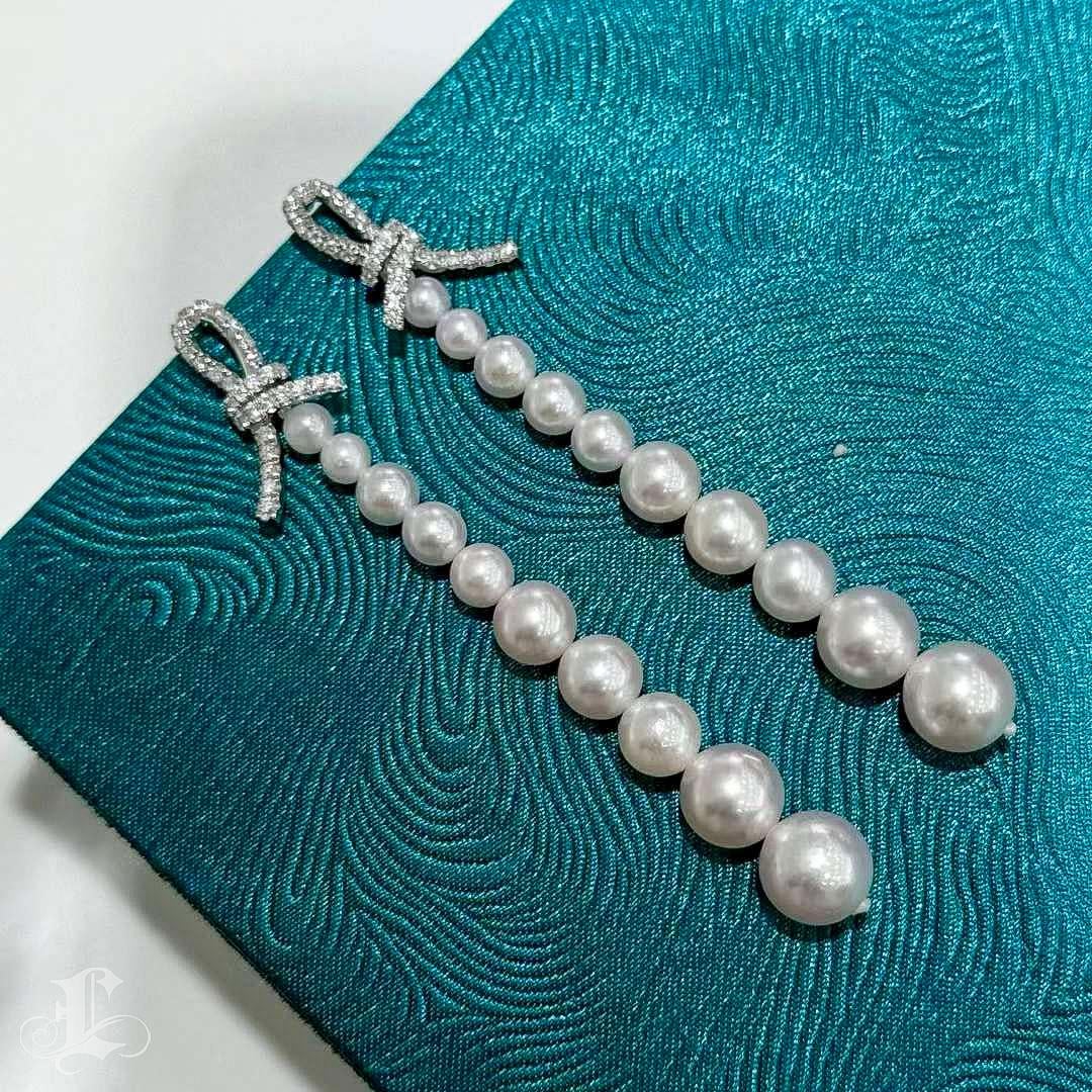 【Lustre Arc】Ribbon Cascade Aurora Akoya Pearl Diamond Gala Earrings For Sale 2