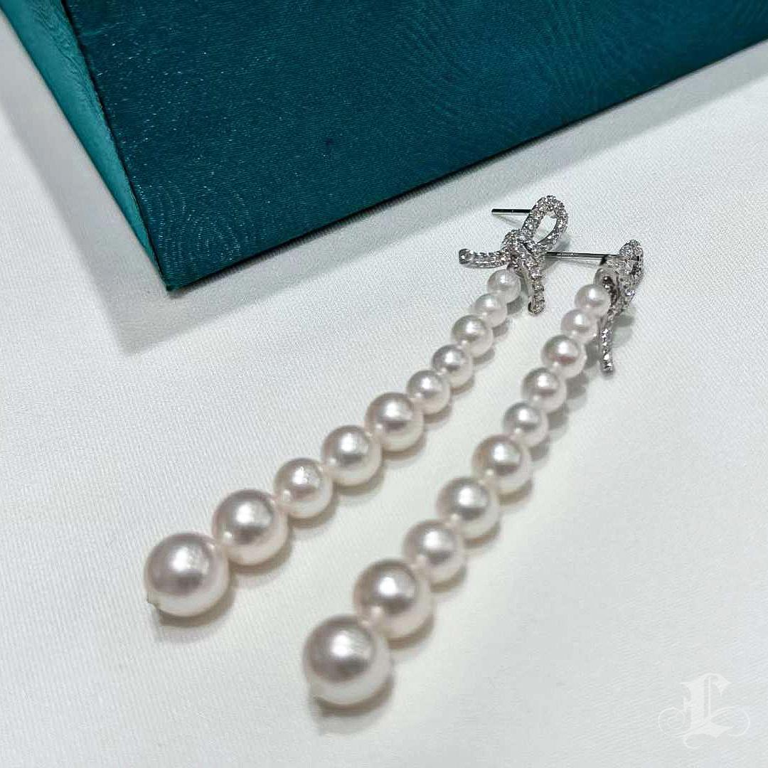 【Lustre Arc】Ribbon Cascade Aurora Akoya Pearl Diamond Gala Earrings For Sale 5