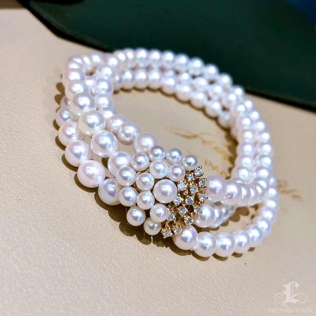 Bracciale a tre fili in oro 18 carati con diamante Aurora e perla Akoya in vendita 3