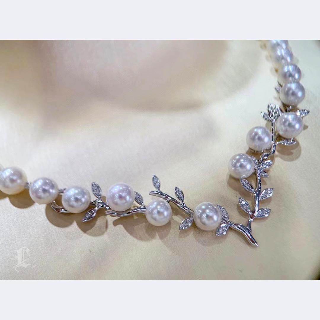 Women's 【Vine Symphony】Diamond Branch Aurora Akoya Pearl Elegant Bridal Necklace For Sale