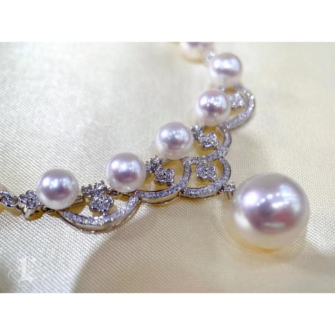 Women's 【Crown Radiance】Regal Garland Necklace with Akoya and South Sea Pearl Pendant For Sale