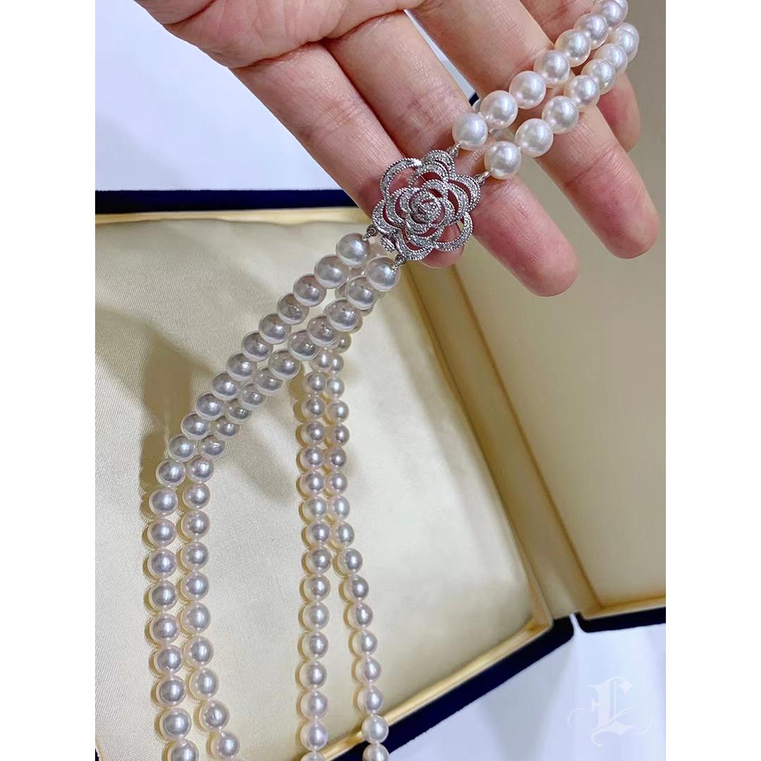 【Vine Symphony】Regency Bloom Aurora Akoya Double-Strand Necklace In New Condition For Sale In New York, NY
