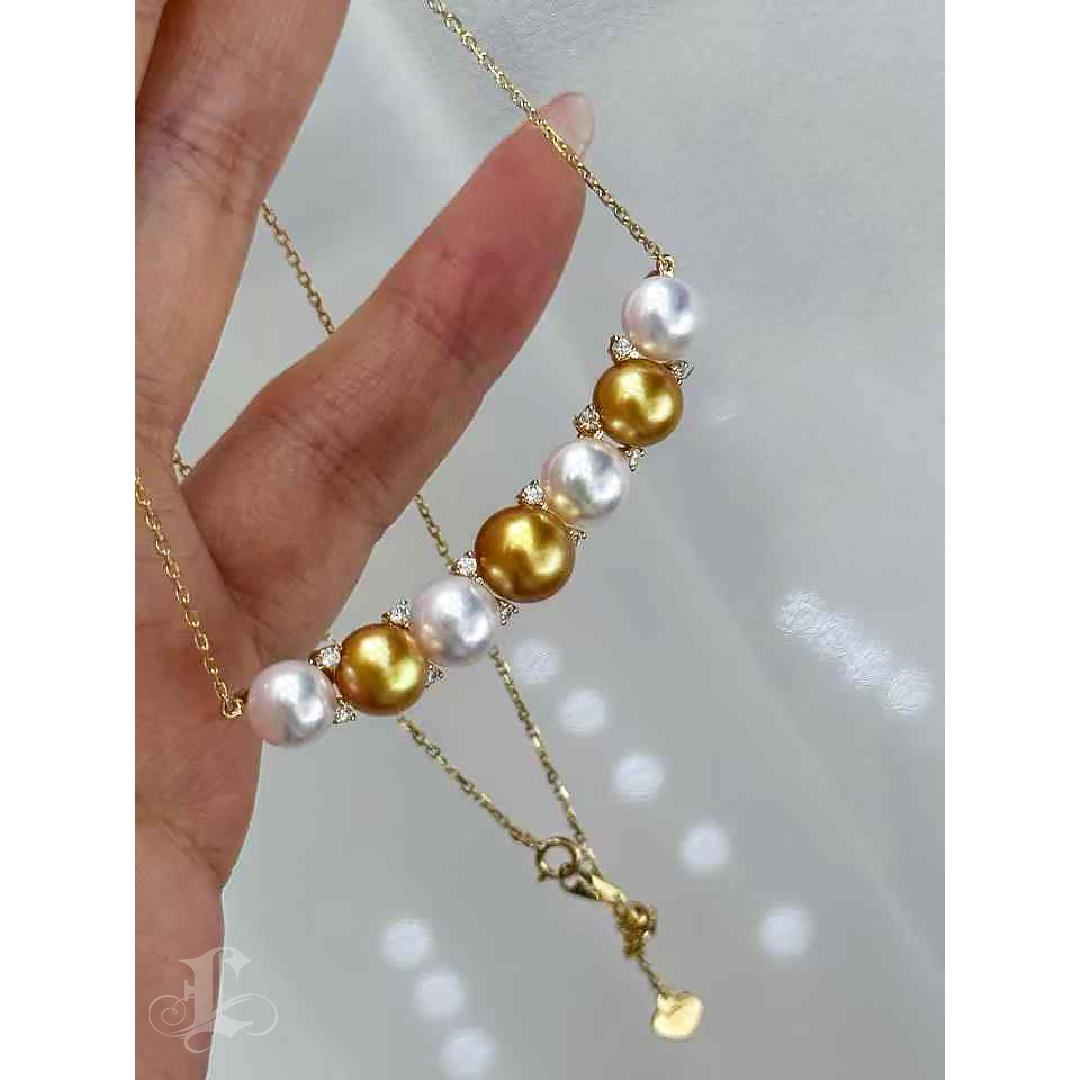 【Lustre Arc】Golden Arc Pearl Line Necklace in 18k Gold with Diamond Accents In New Condition For Sale In New York, NY