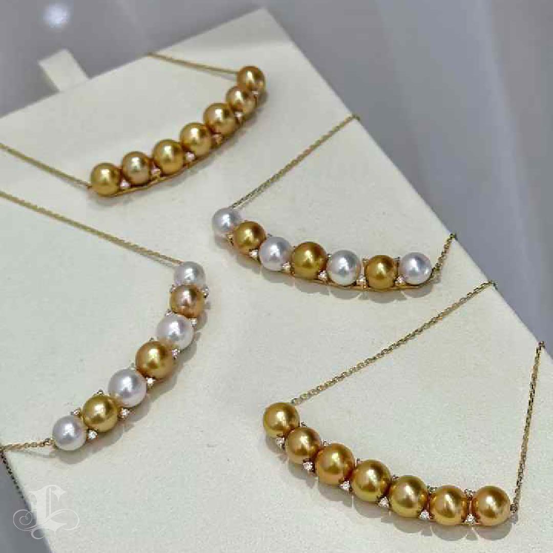 【Lustre Arc】Golden Arc Pearl Line Necklace in 18k Gold with Diamond Accents For Sale 5