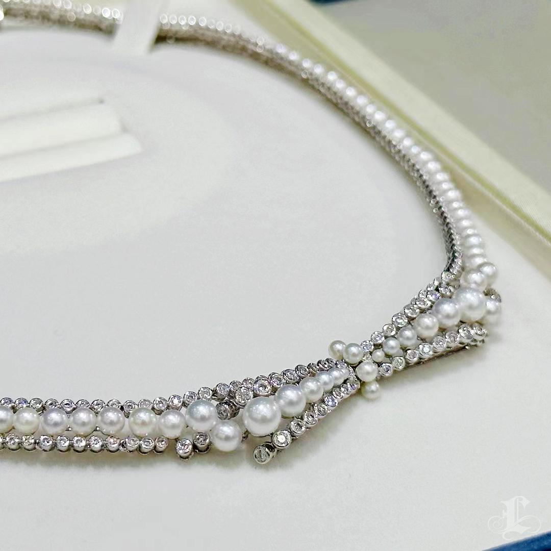 【 Geformte Geometrie】Twilight Tiara Aurora Baby Akoya Perlen & Diamant Halskette im Zustand „Neu“ im Angebot in New York, NY